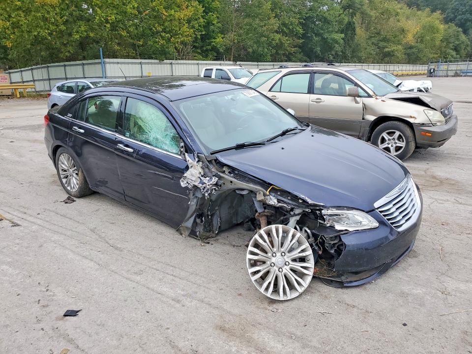 2012 Chrysler 200 Limited