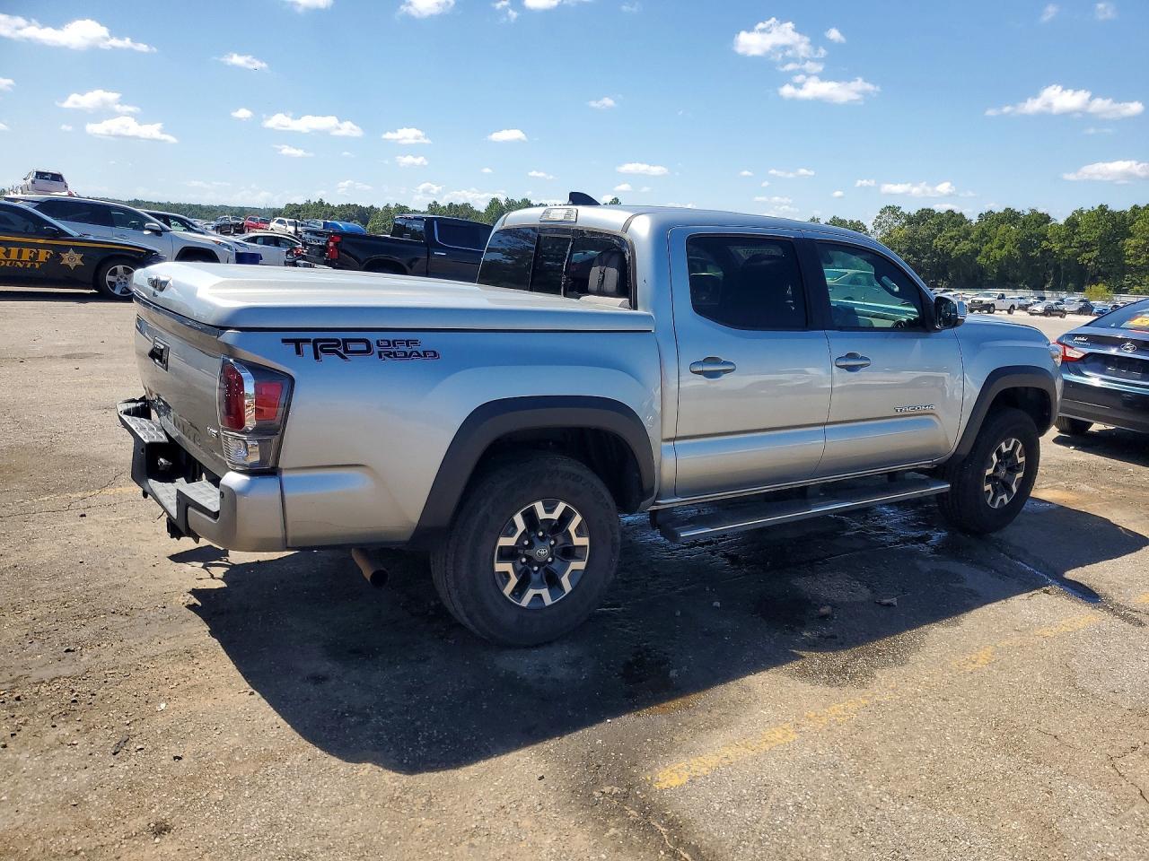 2022 Toyota Tacoma TRD OFF-Road