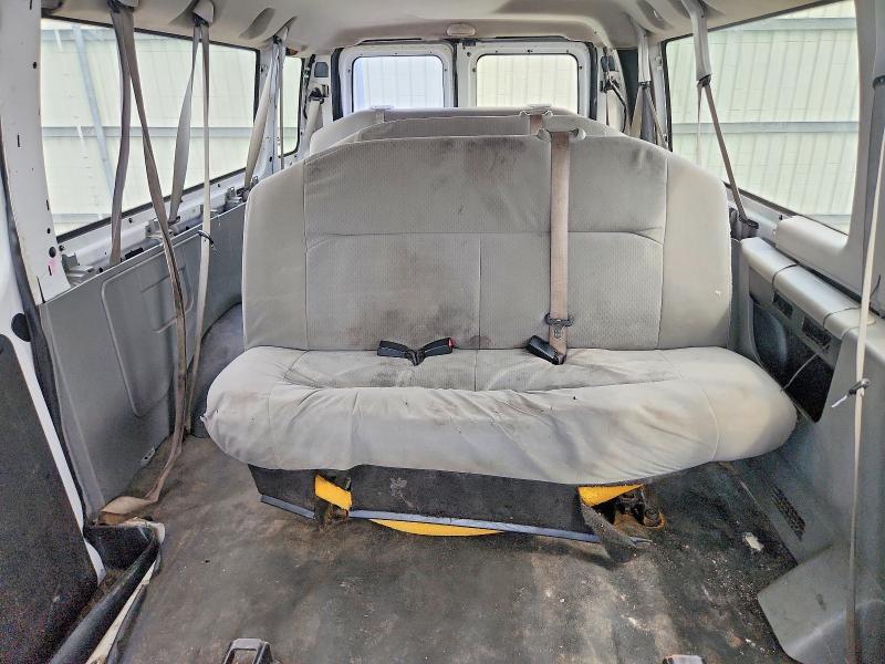 2011 Ford Econoline E350 Super Duty Wagon