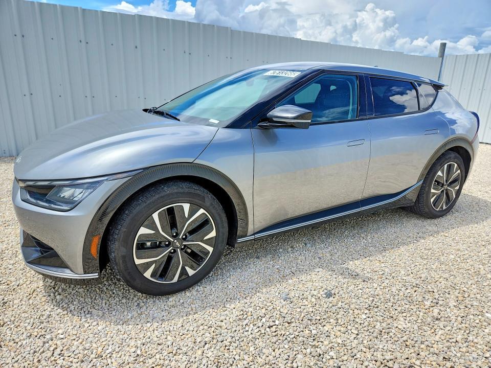 2024 KIA EV6 Wind
