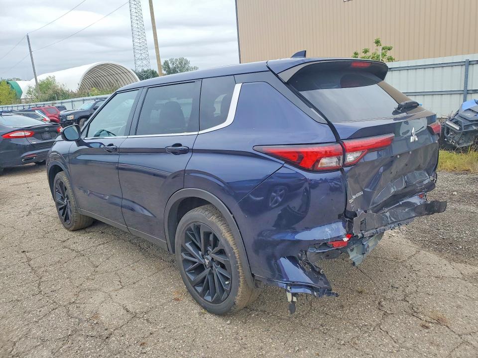 2022 Mitsubishi Outlander SE