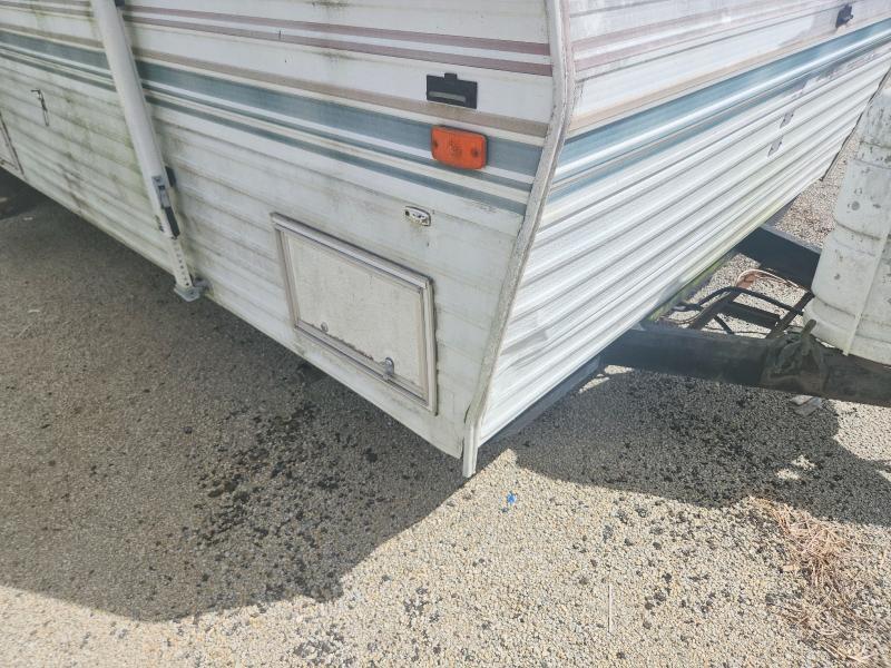 2001 Fleetwood Wilderness Camper