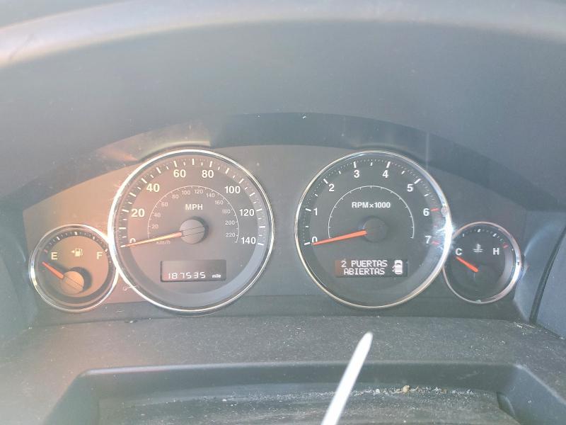 2008 Jeep Commander Sport