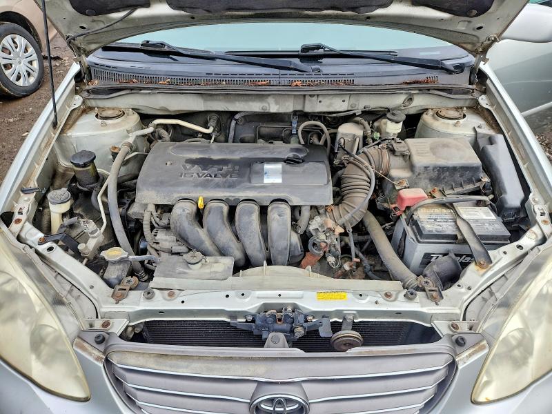 2004 Toyota Corolla LE