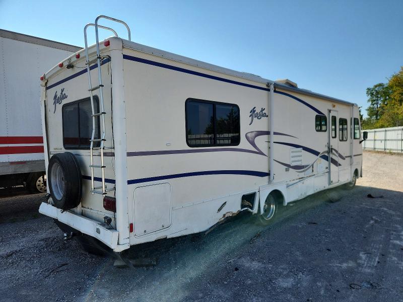 2002 Fleetwood Fiesta RV