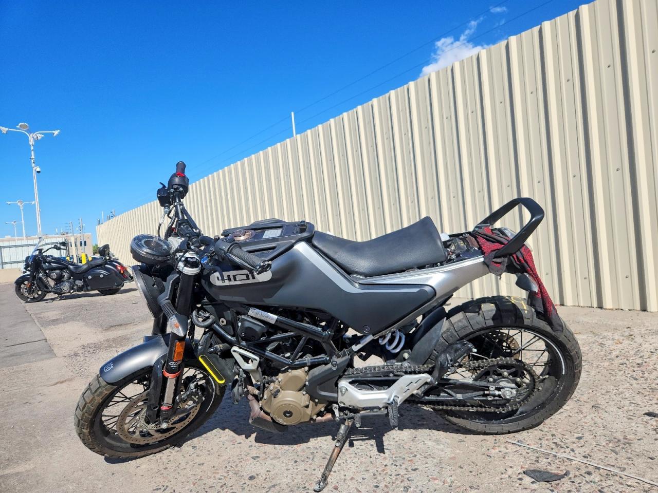 2021 Husqvarna Vitpilen 401/SVARTPILEN 401