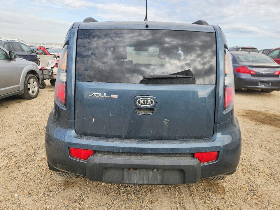 2010 KIA Soul +