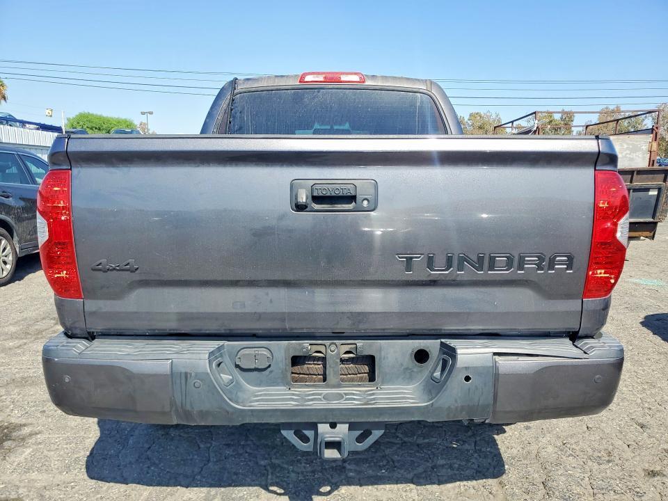 2017 Toyota Tundra Platinum