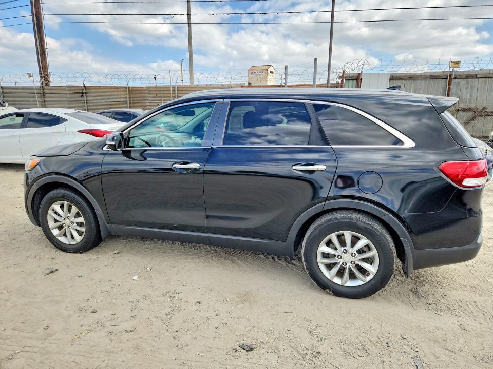 2016 KIA Sorento LX