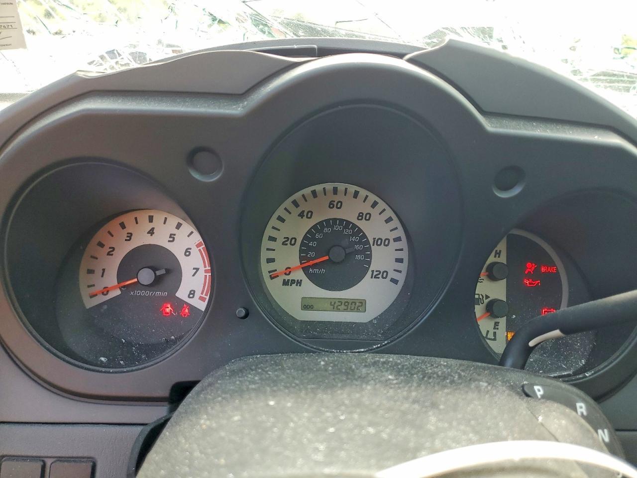 2004 Nissan Frontier Standard