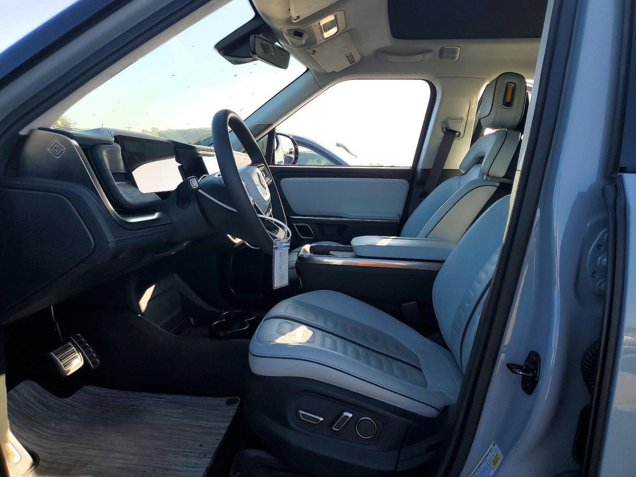 2023 Rivian R1T Adventure