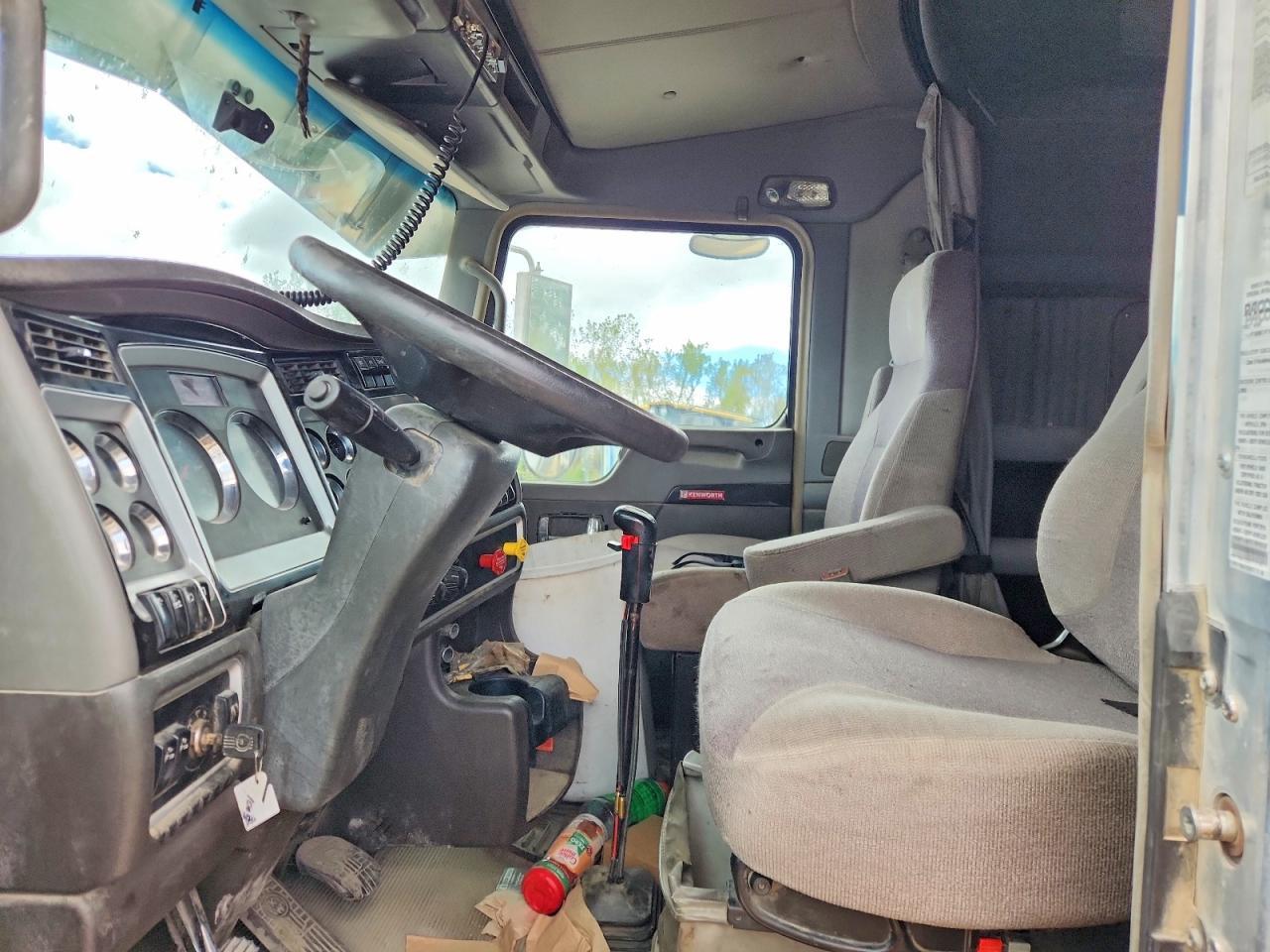 2018 Kenworth W900 Semi Truck