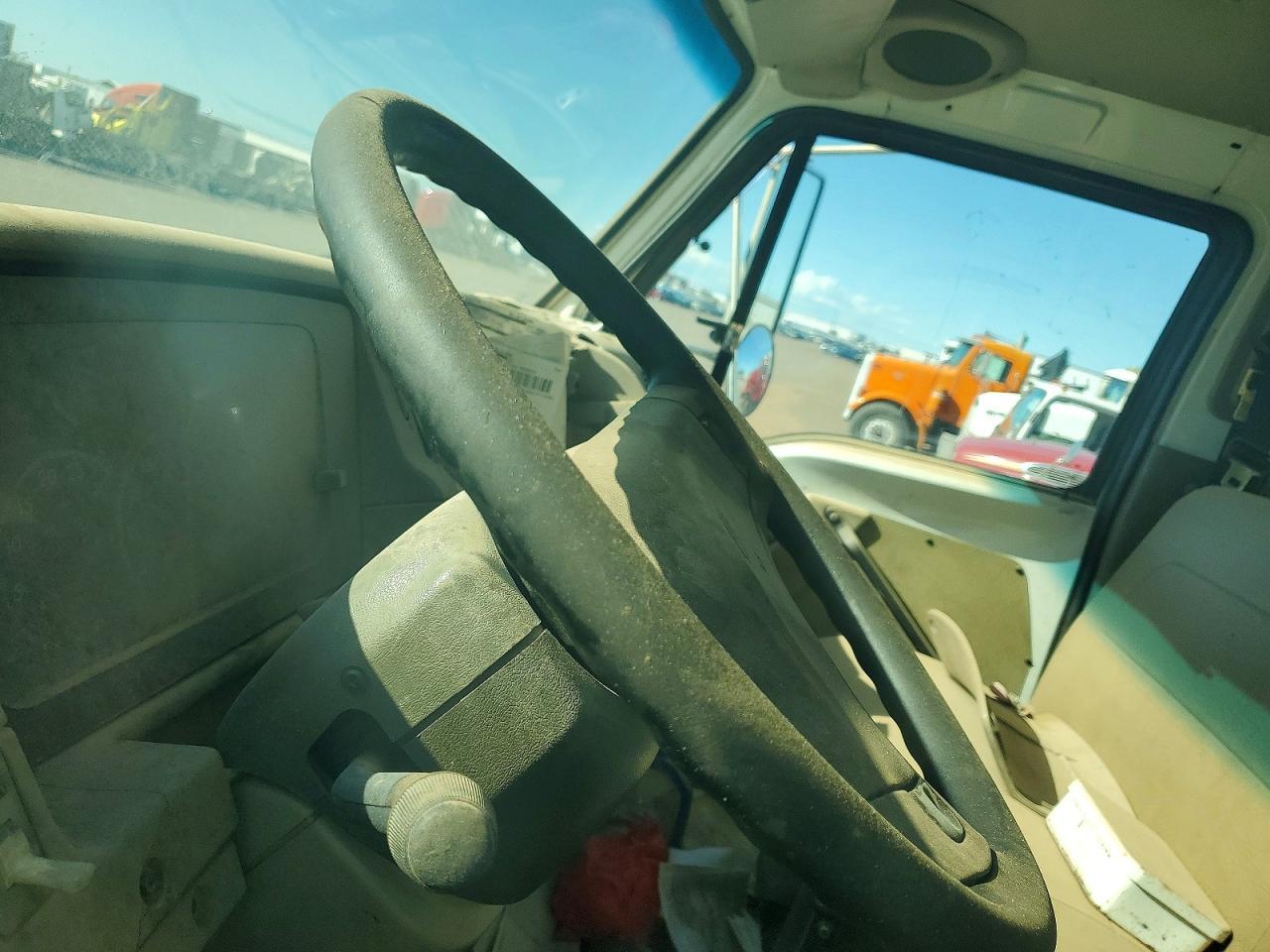2005 Sterling Acterra BOX Truck
