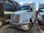 2016 Kenworth T680 Semi Truck