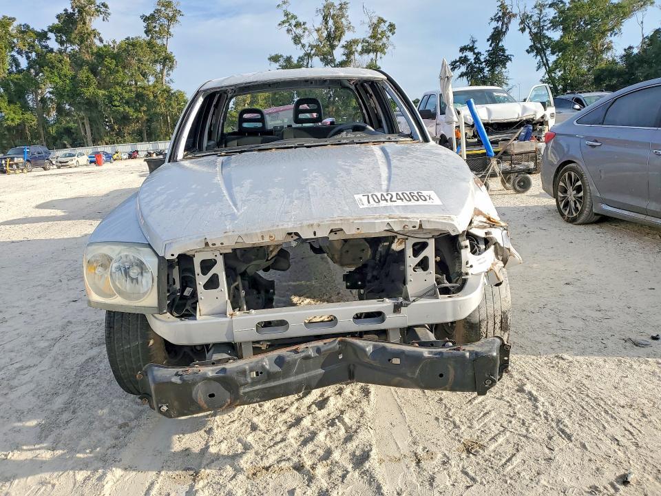 2005 Dodge Dakota Quad SLT