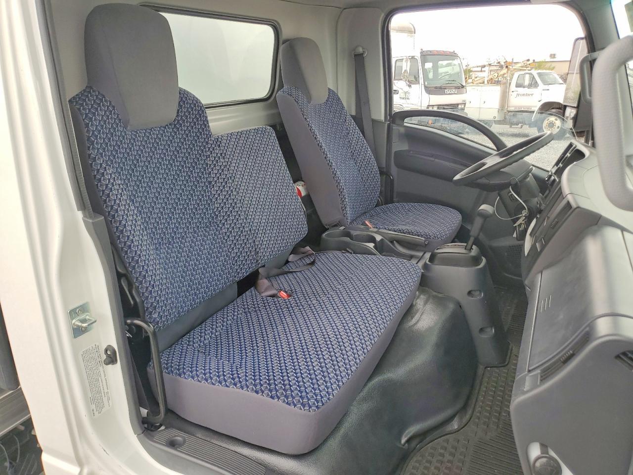 2023 Isuzu NPR HD BOX Truck