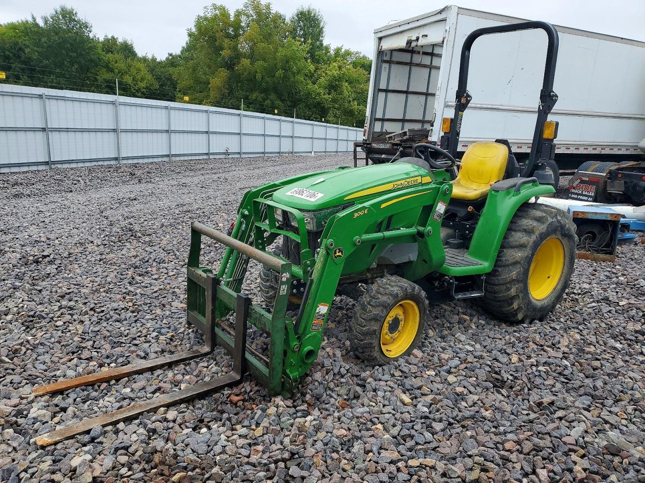 2022 John Deere 3025E-Tractor