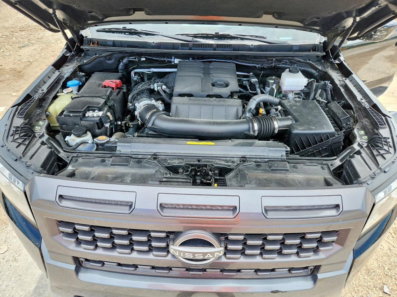 2025 Nissan Frontier SV