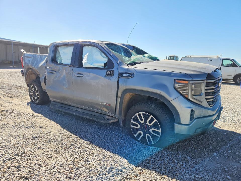 2025 GMC Sierra K1500 AT4