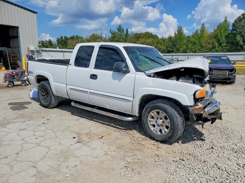 2005 GMC New Sierra K1500