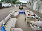 2014 Sun Tracker Pontoon Boat