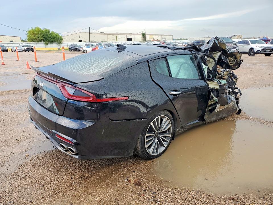 2018 KIA Stinger Premium