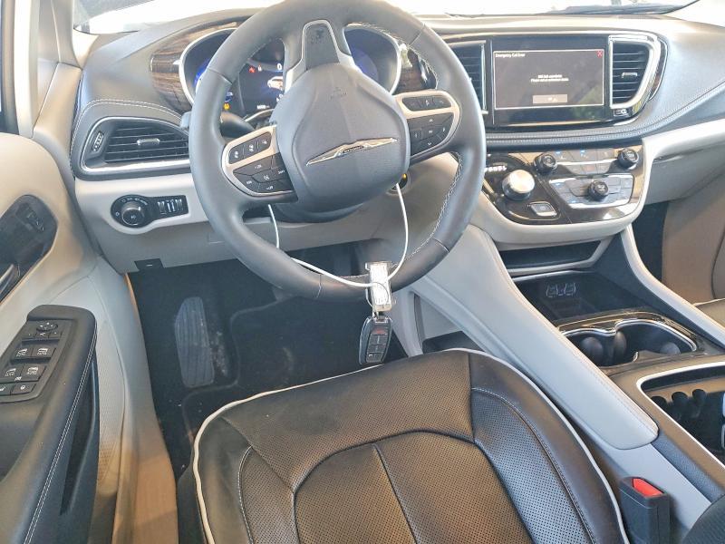 2023 Chrysler Pacifica Hybrid Limited