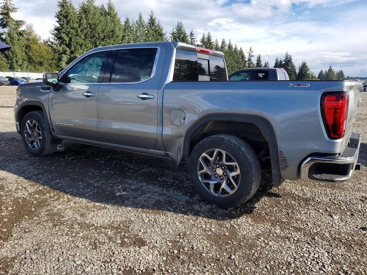 2024 GMC Sierra K1500 SLT