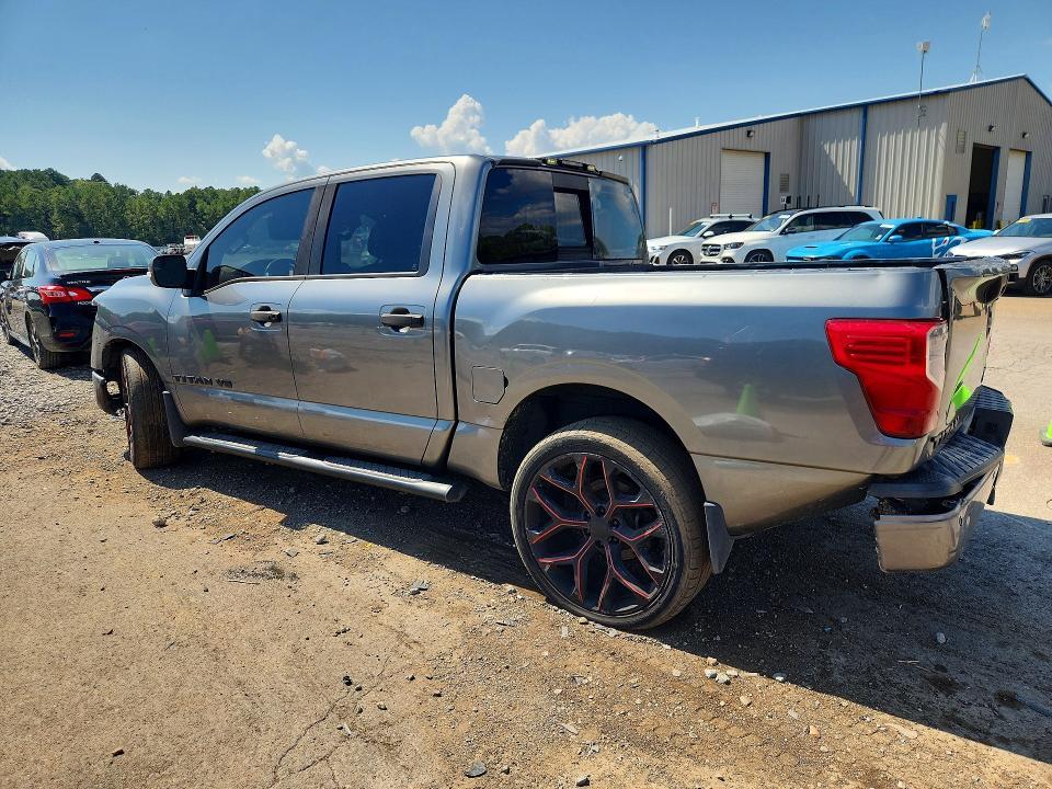 2018 Nissan Titan SV