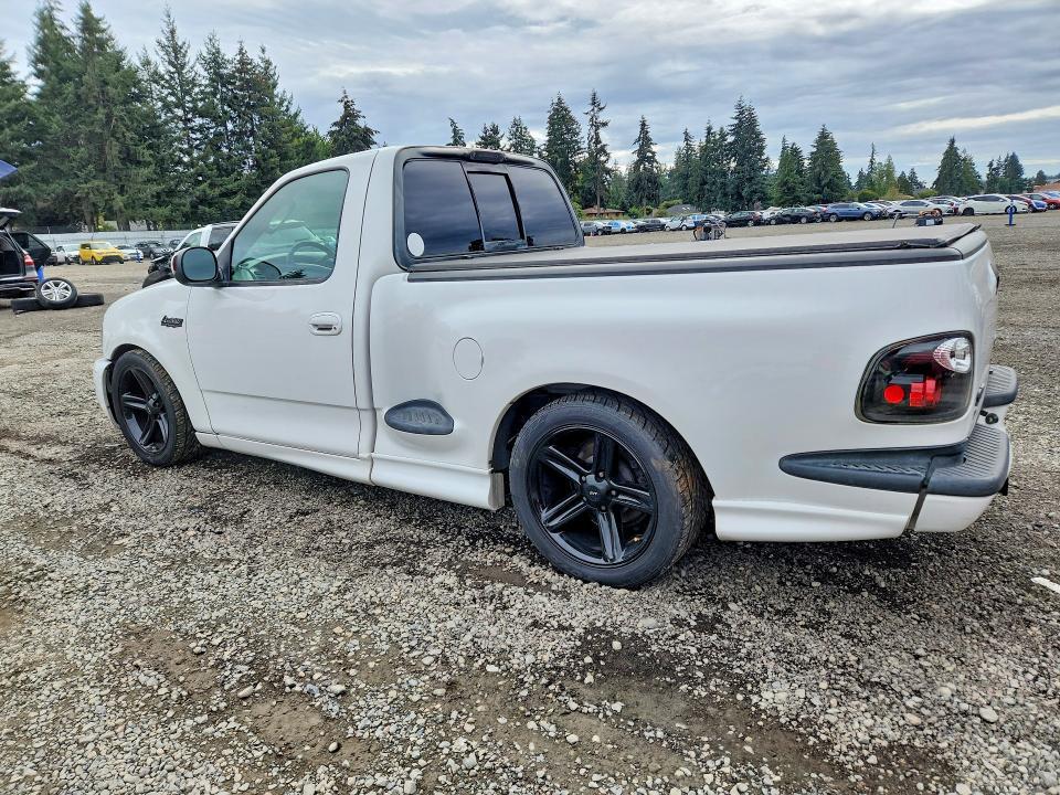 2003 Ford F150 SVT Lightning