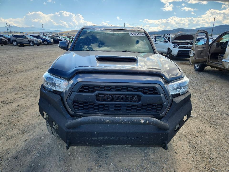 2016 Toyota Tacoma TRD Sport