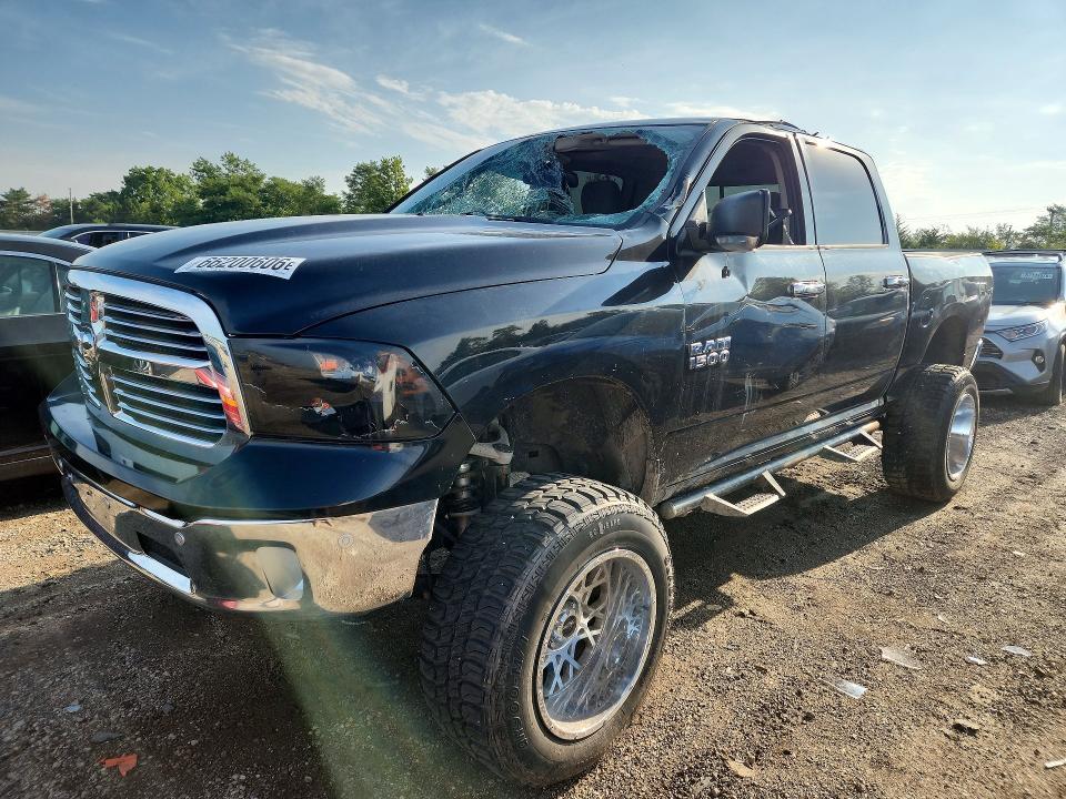 2015 Dodge RAM 1500 SLT