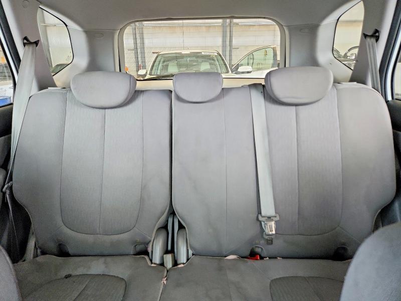 2009 KIA Rondo Base
