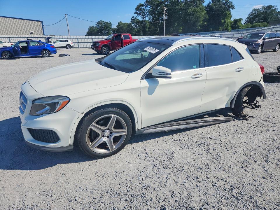 2016 Mercedes-Benz GLA 250