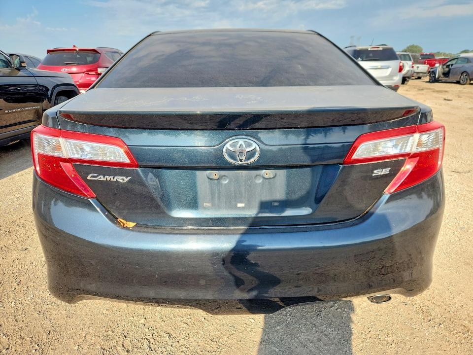 2013 Toyota Camry se