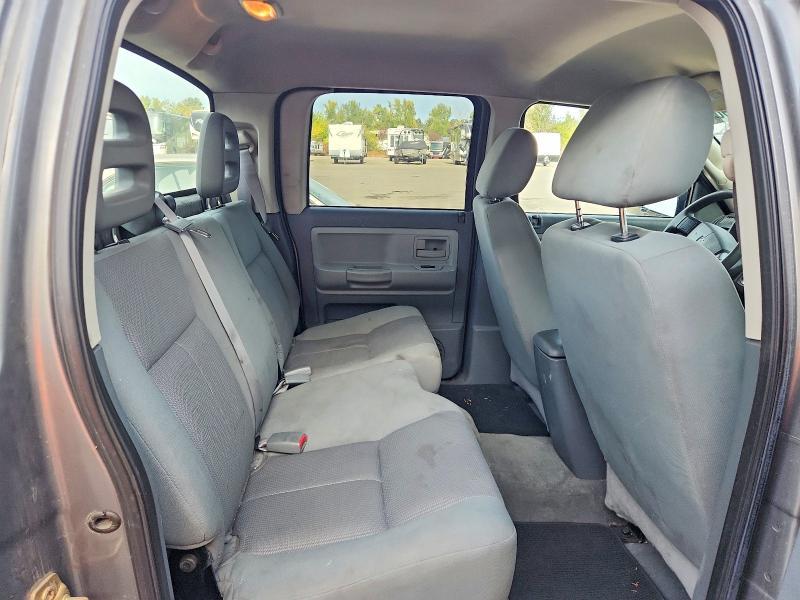 2005 Dodge Dakota Quad SLT