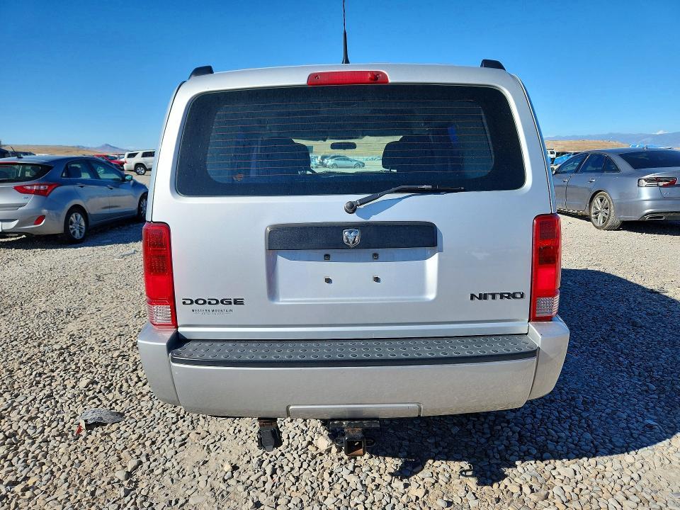 2011 Dodge Nitro SE