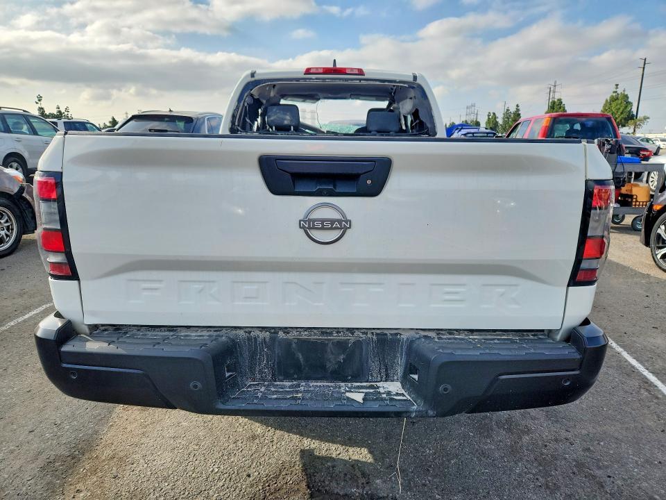2024 Nissan Frontier S