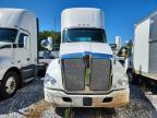 2014 Kenworth T680 Semi Truck