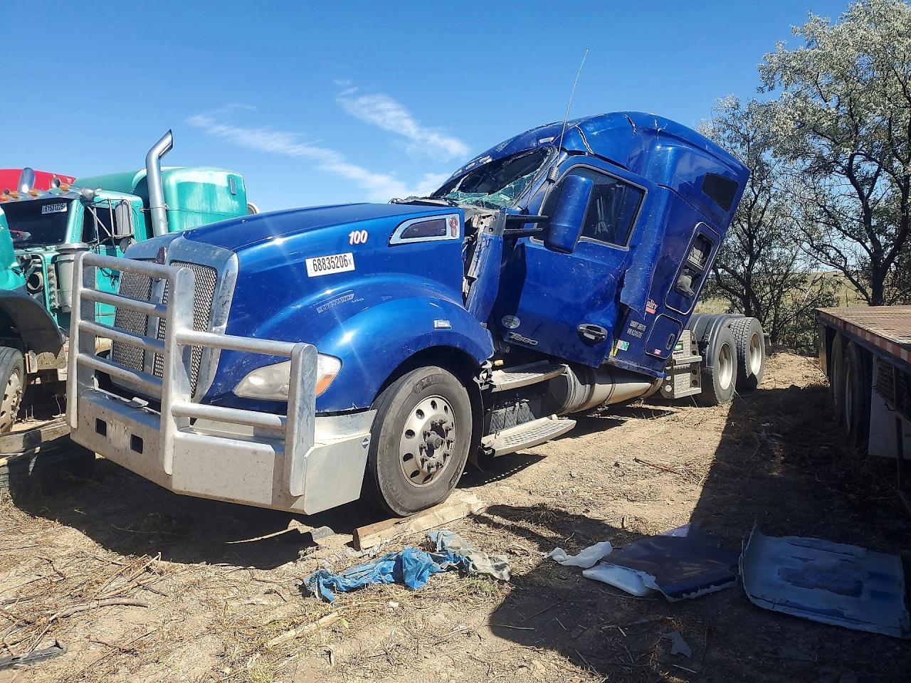 2019 Kenworth T680 Semi Truck