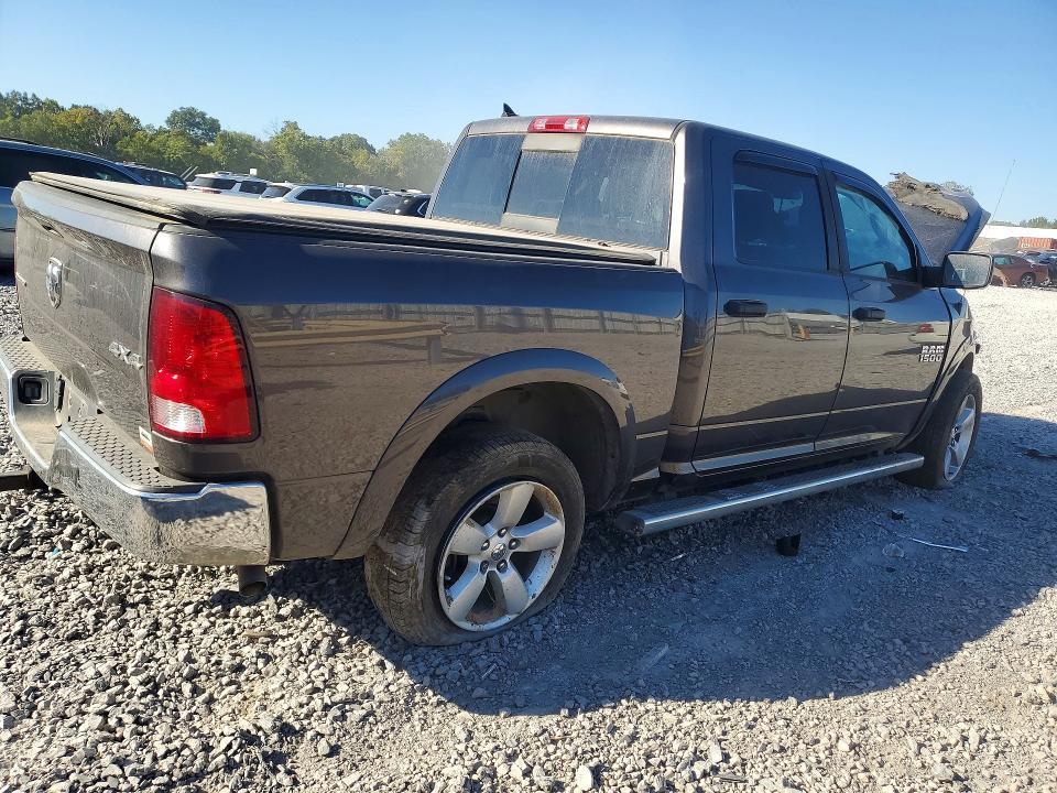 2015 Dodge RAM 1500 SLT