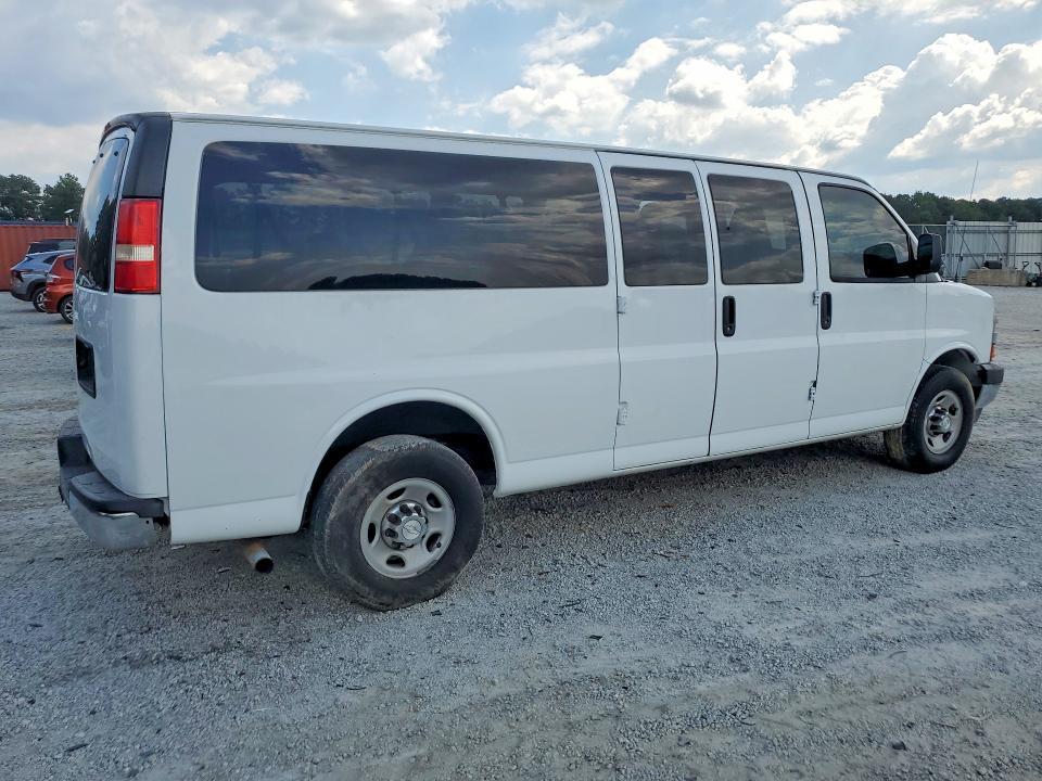 2017 Chevrolet Express G3500 LT