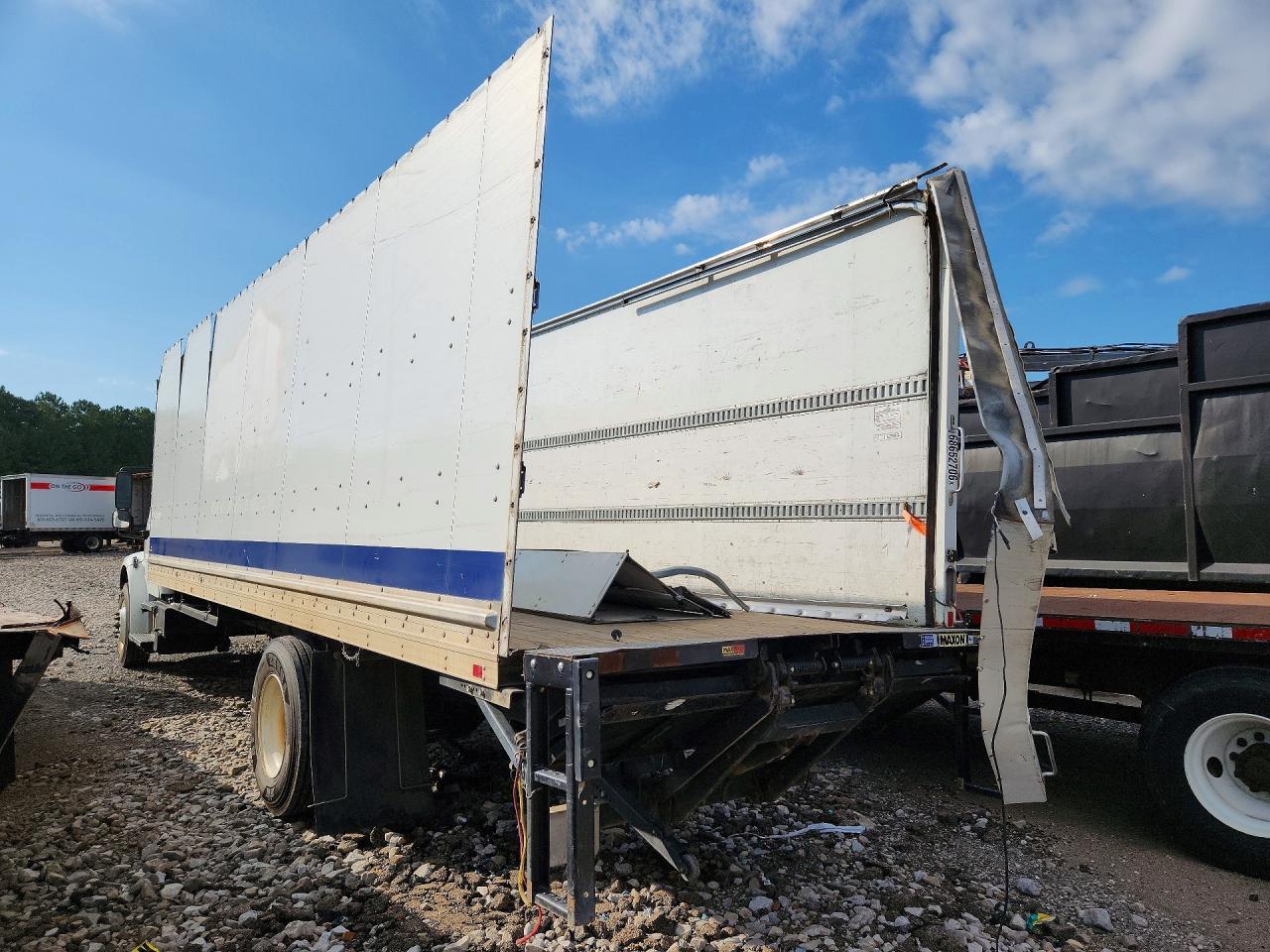 2020 Freightliner Business Class M2 BOX Truck