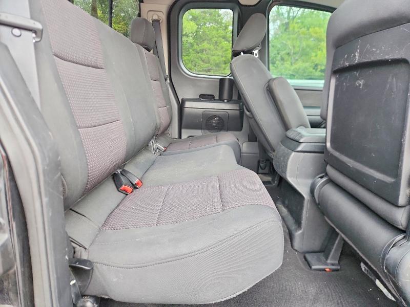 2011 Nissan Titan SV