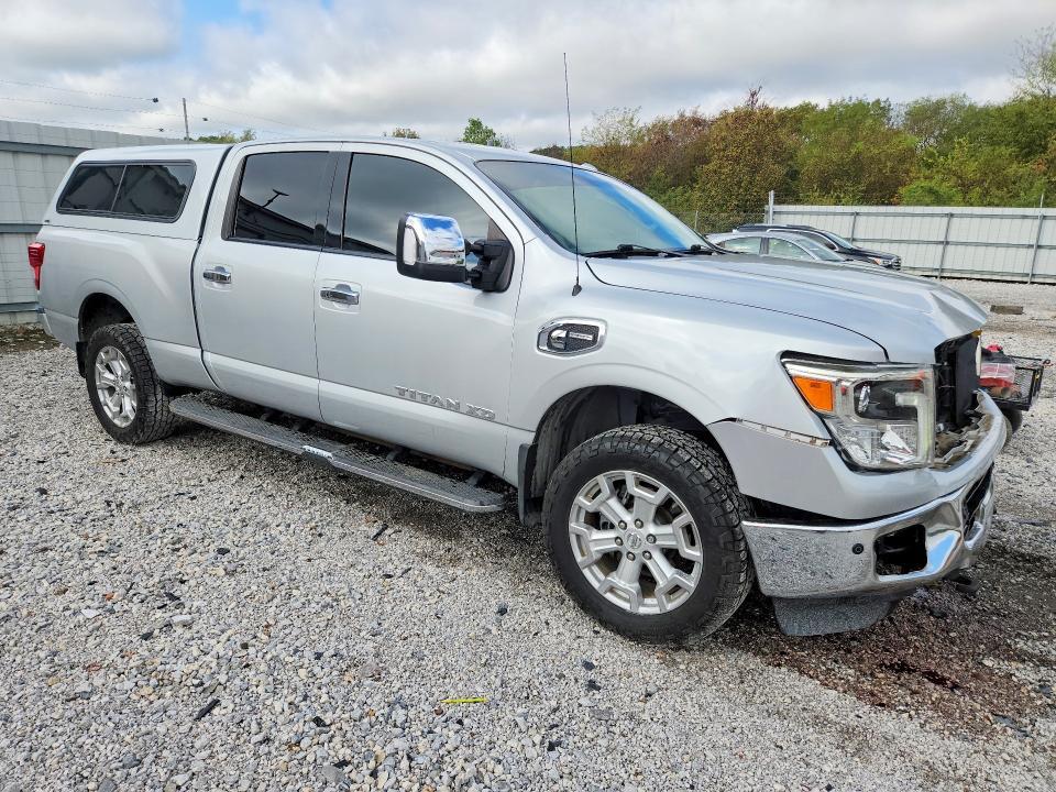 2017 Nissan Titan XD SL