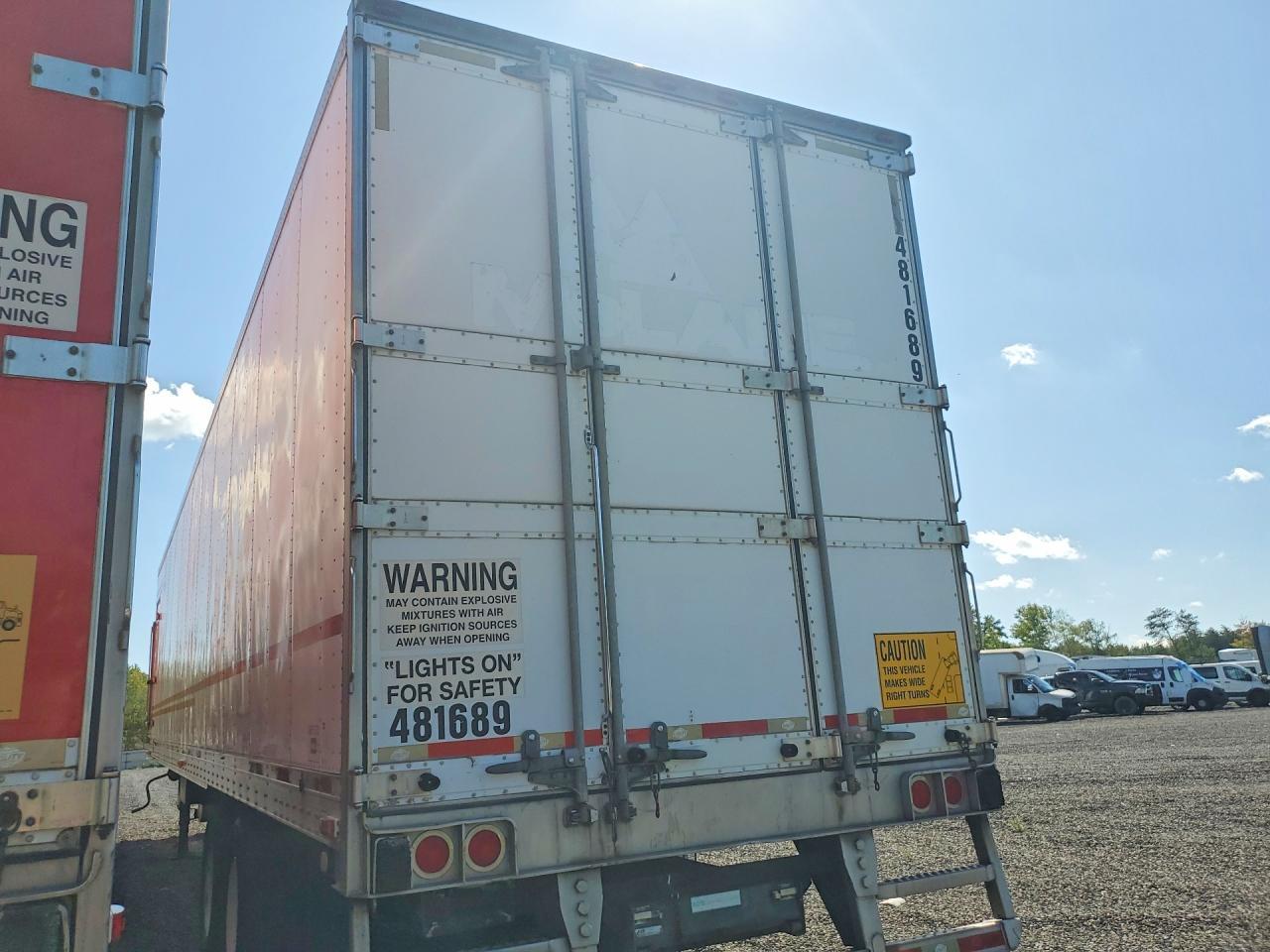 2010 Reefer Utility 2010 Utility VS2RA Refrigerated Van Trailer