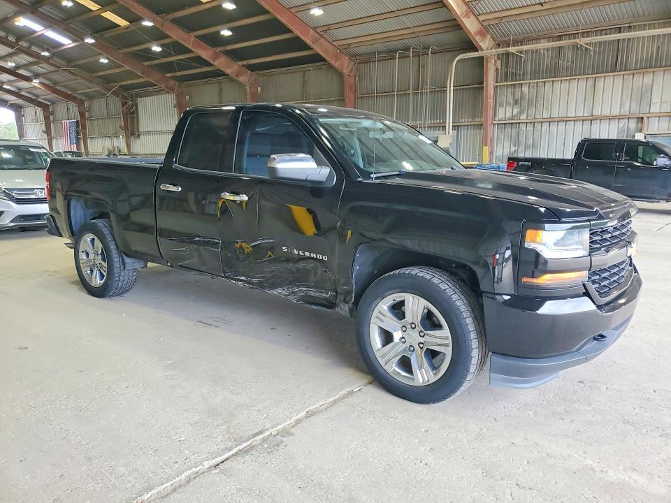 2017 Chevrolet Silverado C1500 Custom