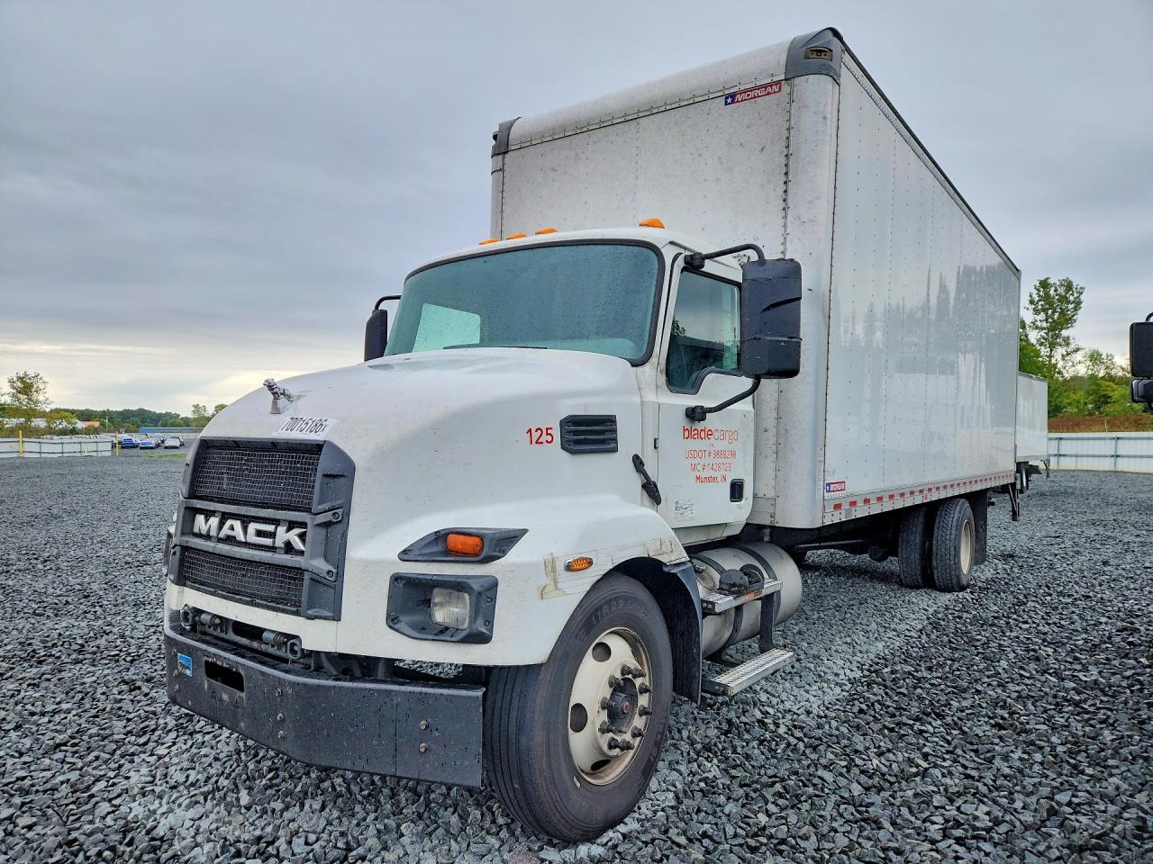 2022 Mack MD BOX Truck