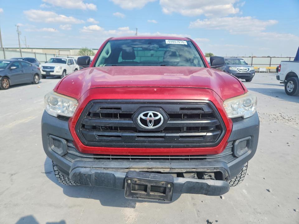 2017 Toyota Tacoma SR
