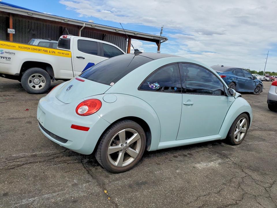 2010 Volkswagen New Beetle